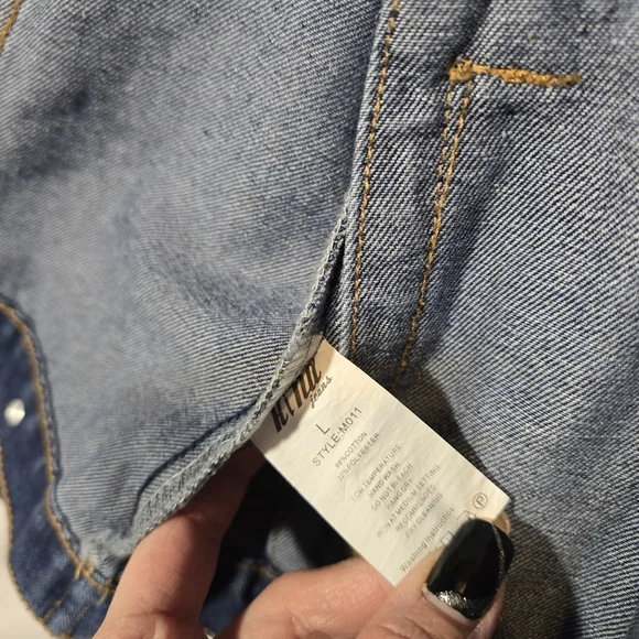 Women's Dark Blue Denim Jacket with Button Front - Picture 4 of 4